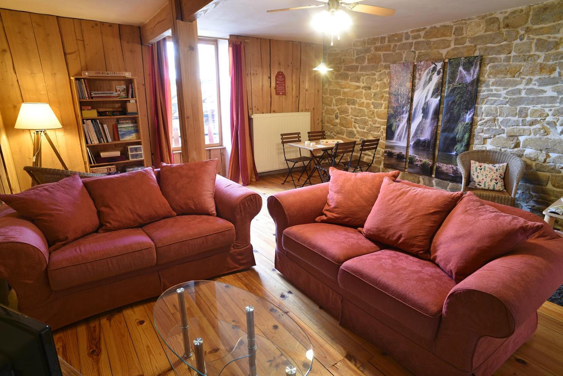 Gite Le Douglas, Vignoble Et Reculees Du Jura - Avec Sauna Lavigny Ngoại thất bức ảnh