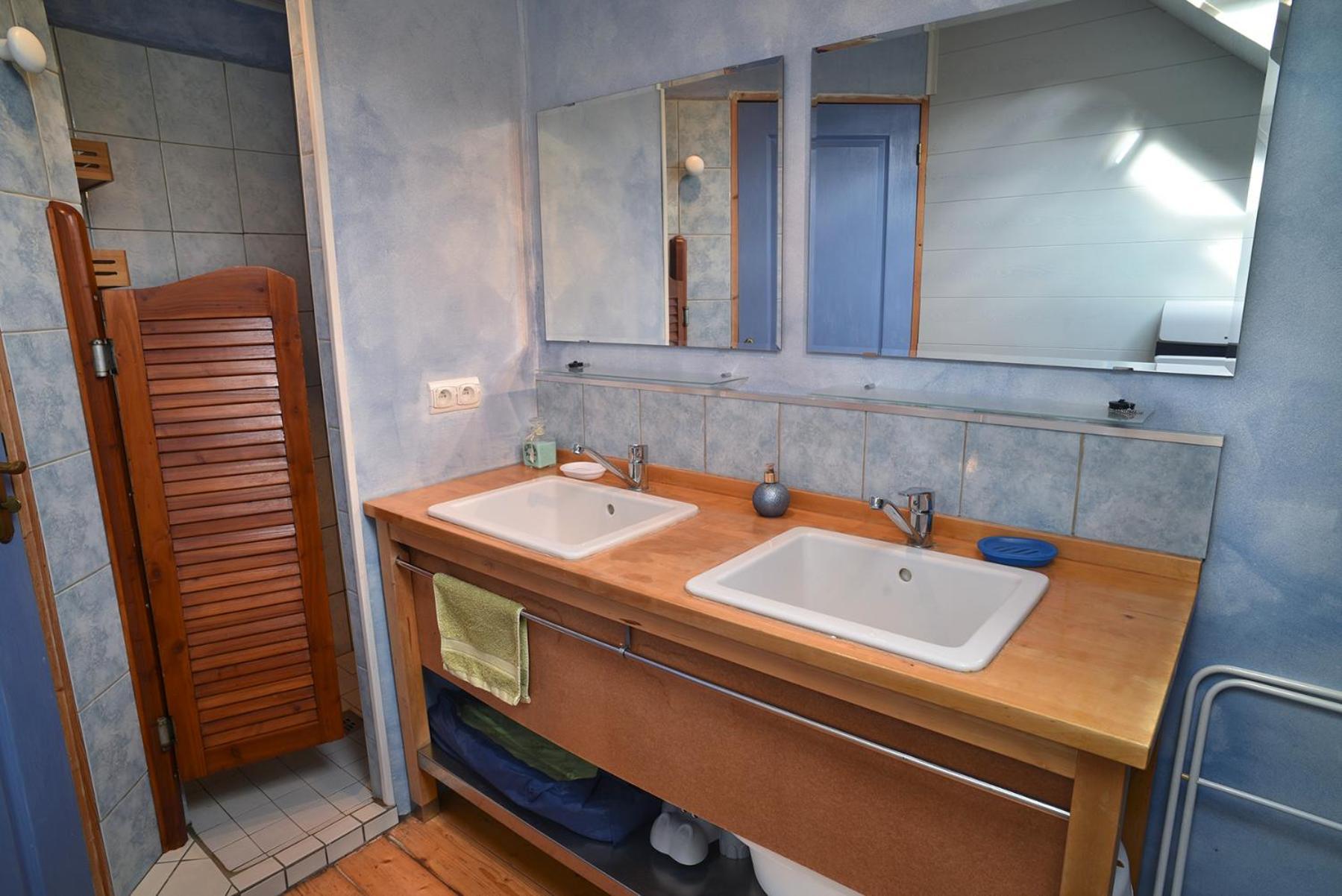 Gite Le Douglas, Vignoble Et Reculees Du Jura - Avec Sauna Lavigny Ngoại thất bức ảnh